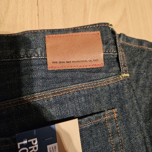 NWT GAP premium Low Rise Straight button fly jeans size 38x32. - Picture 10 of 10